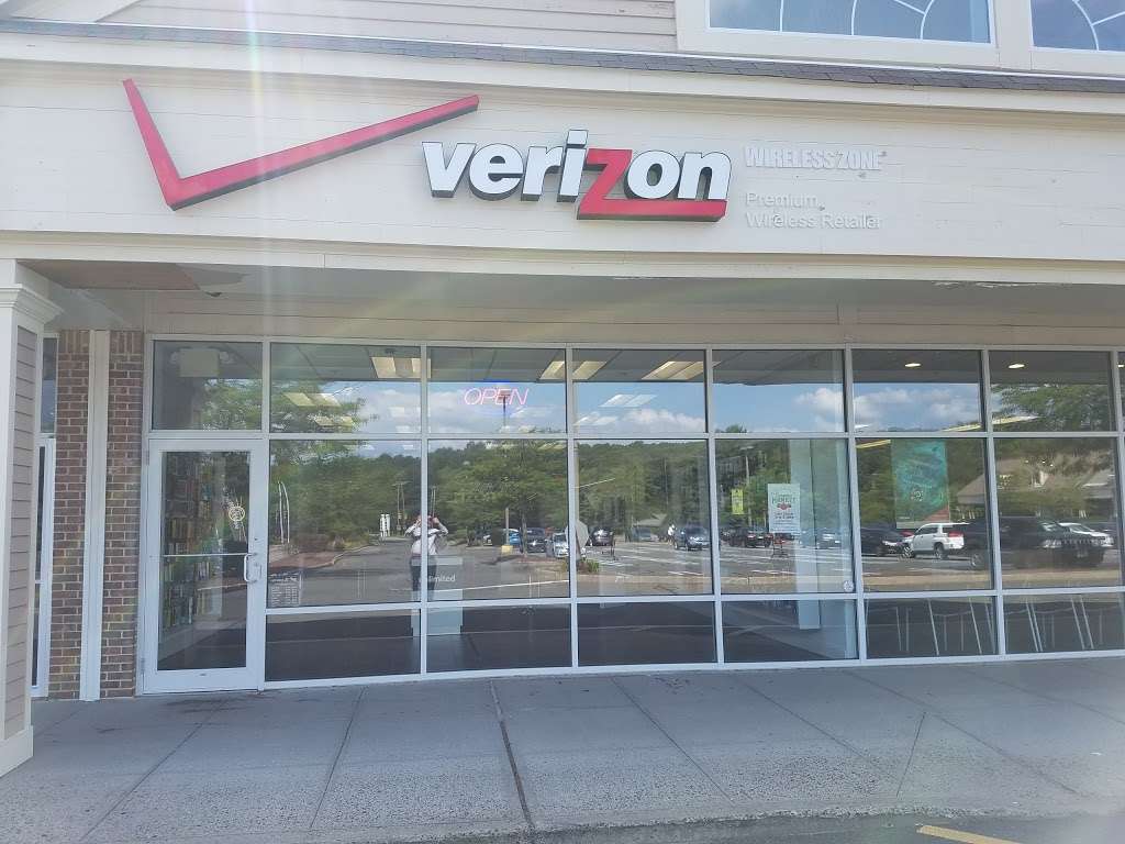 Verizon Authorized Retailer - Wireless Zone | 228 S Main St, Newtown, CT 06470, USA | Phone: (203) 748-4704