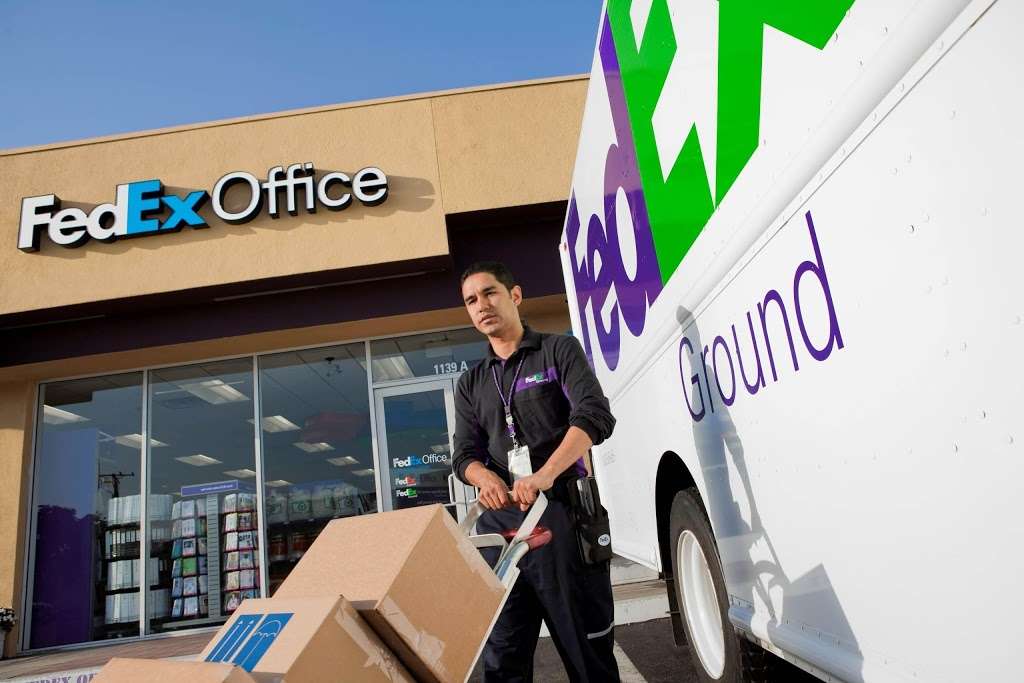 FedEx Office Print & Ship Center | 17999 Garland Groh Blvd, Hagerstown, MD 21740 | Phone: (301) 714-1625