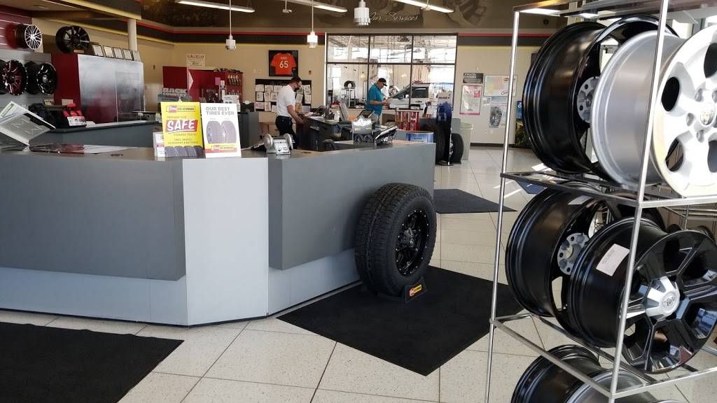 Les Schwab Tire Center | 945 Sgt Jon Stiles Drive, Highlands Ranch, CO 80129, USA | Phone: (303) 471-1512