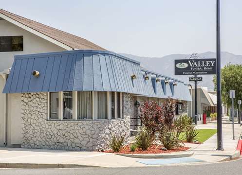 Valley Funeral Home | 2121 W Burbank Blvd, Burbank, CA 91506, USA | Phone: (818) 845-3766