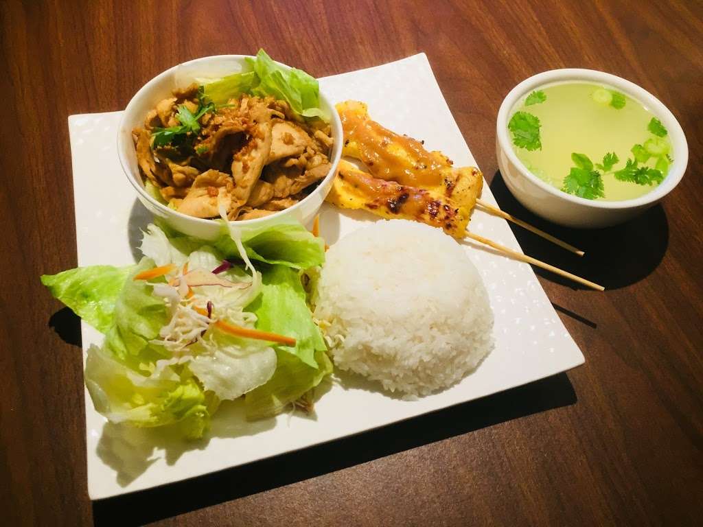 Muay Thai Cuisine | 3039 Alamo Dr, Vacaville, CA 95687, USA | Phone: (707) 451-3546