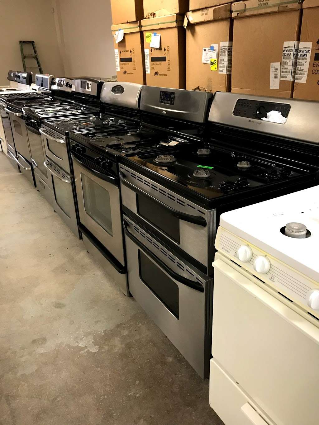 Golden Appliances Sales & Repair | 8557 S. Ashland Ave., 8559 S. Ashland Ave., Chicago, IL 60620 | Phone: (773) 808-4798