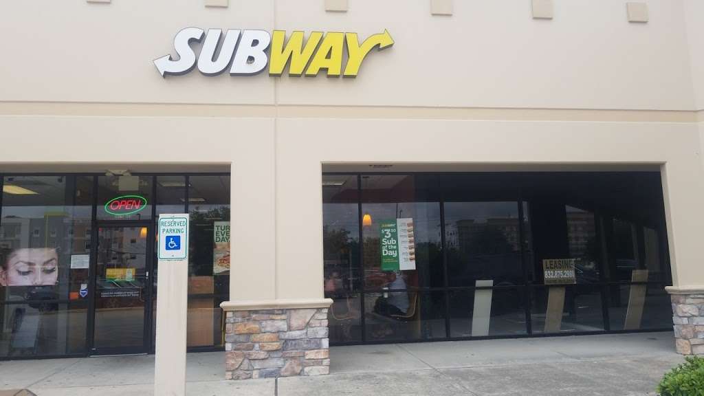 Subway Restaurants | 7599 Garth Rd, Baytown, TX 77521, USA | Phone: (281) 421-4040