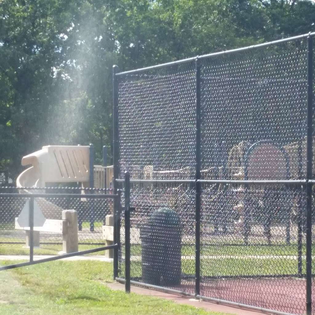 Terry Farrell Park | Wolf Hill Road and, Old Country Rd, Huntington Station, NY 11746, USA | Phone: (631) 351-3089