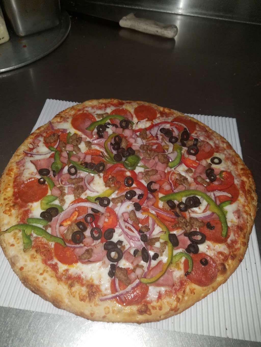 Valentinos Pizza | 5782 E 2nd St, Long Beach, CA 90803 | Phone: (562) 438-3939