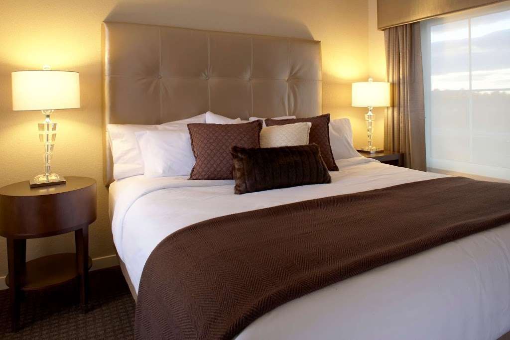 Hyatt House Sterling/Dulles Airport -North | 45520 Dulles Plaza, Sterling, VA 20166 | Phone: (703) 435-9002