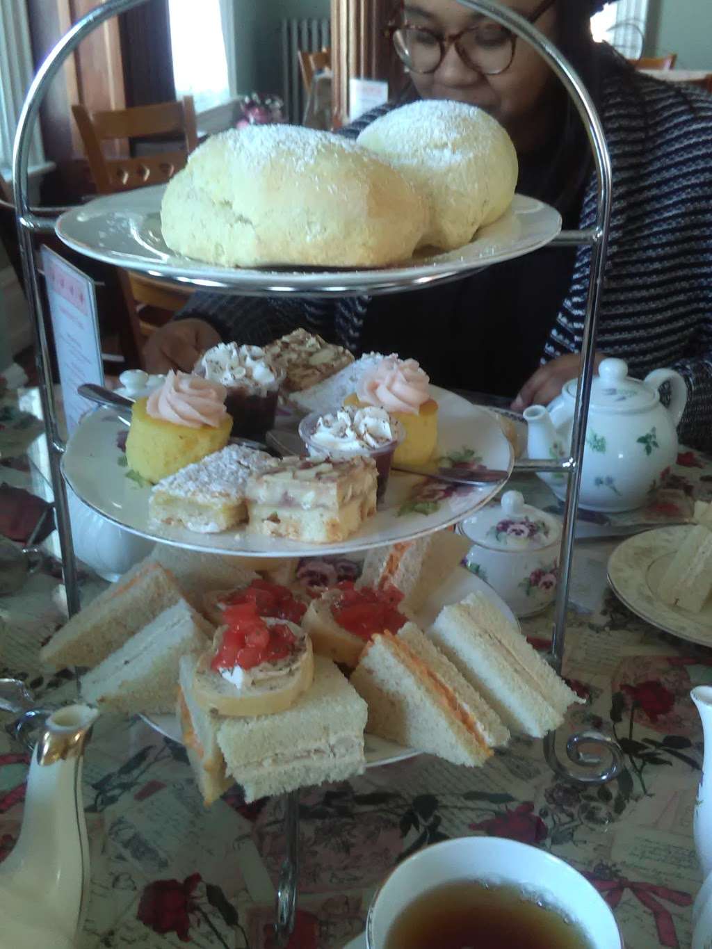 Tea Trolley | 104 Main St, Delta, PA 17314, USA | Phone: (717) 303-5182