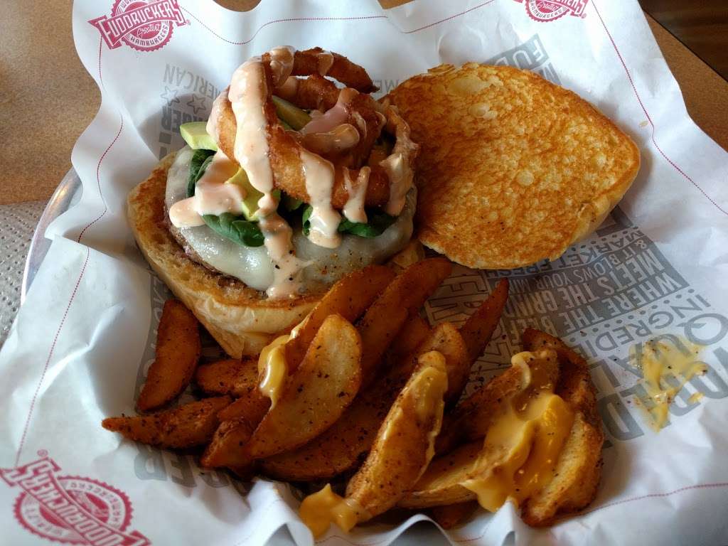 Fuddruckers | 900 Broadway, Saugus, MA 01906 | Phone: (781) 233-6399