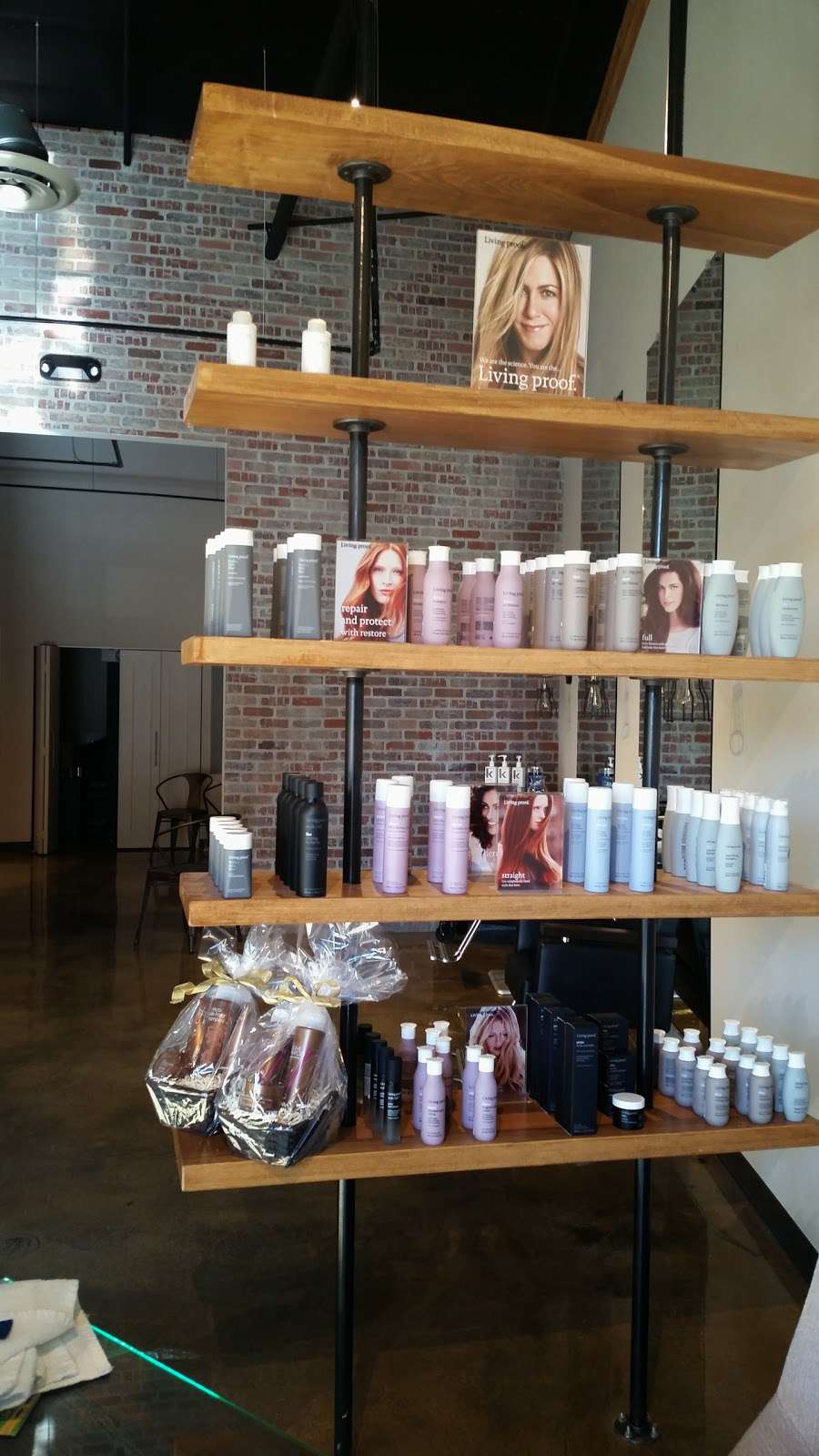 Prodigy Hair Loft | 5589 Huntington Dr N, Los Angeles, CA 90032, USA | Phone: (323) 343-9977