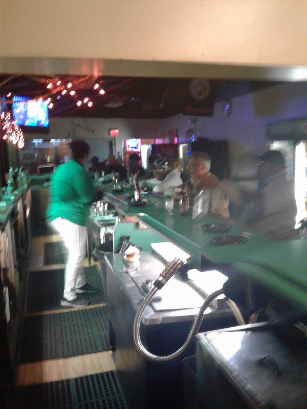 Lucky Franks Irish Pub Braddock | 312 Braddock Ave, Braddock, PA 15104, USA | Phone: (412) 545-2914