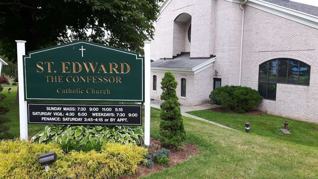 St Edward the Confessor Roman | 21 Brush Hill Rd, New Fairfield, CT 06812, USA | Phone: (203) 746-2200