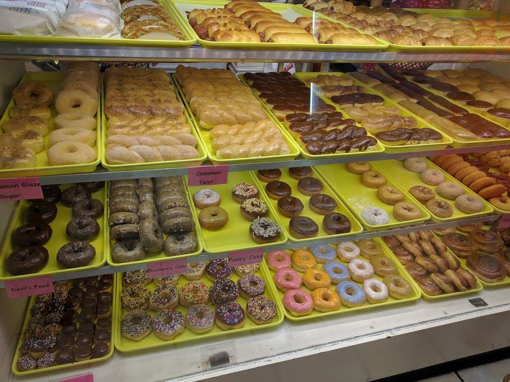 Shins Donuts | 8251 N Belt Line Rd # 140, Irving, TX 75063, USA | Phone: (972) 929-9970