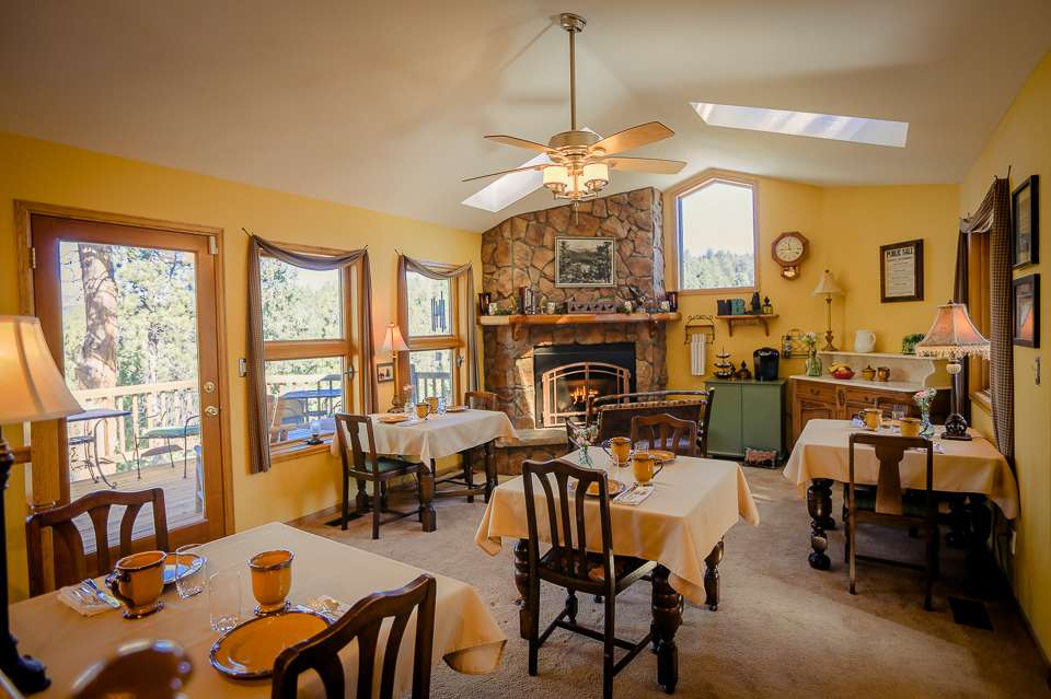 Mountain Bounty Bed and Breakfast | 30500 US-40, Evergreen, CO 80439 | Phone: (720) 938-2413