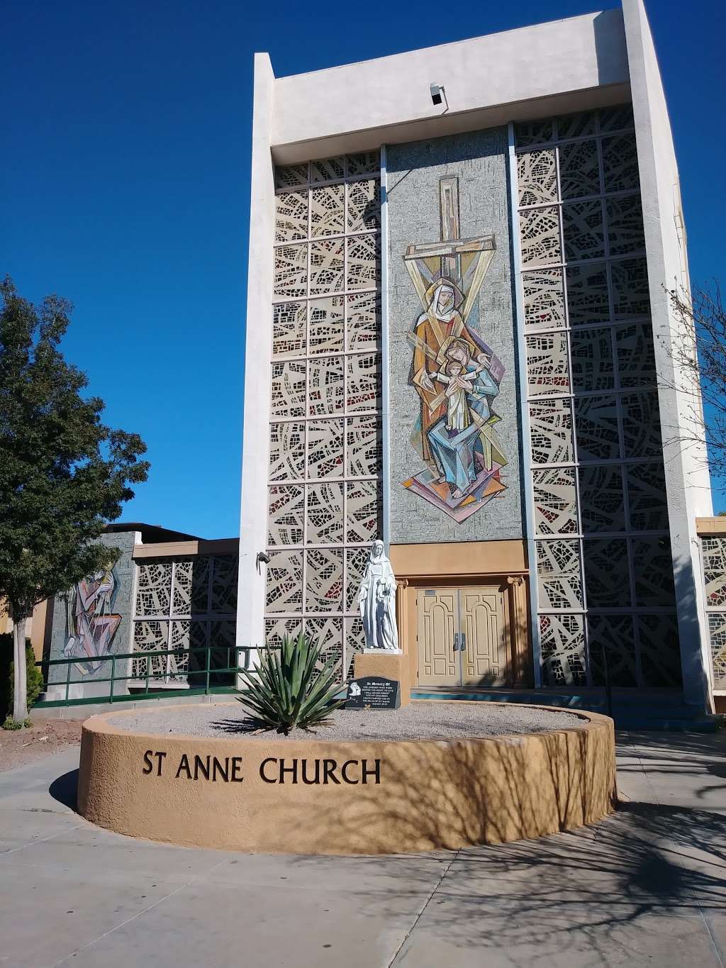 Saint Anne Catholic Church | 1901 S Maryland Pkwy, Las Vegas, NV 89104, USA | Phone: (702) 735-0510