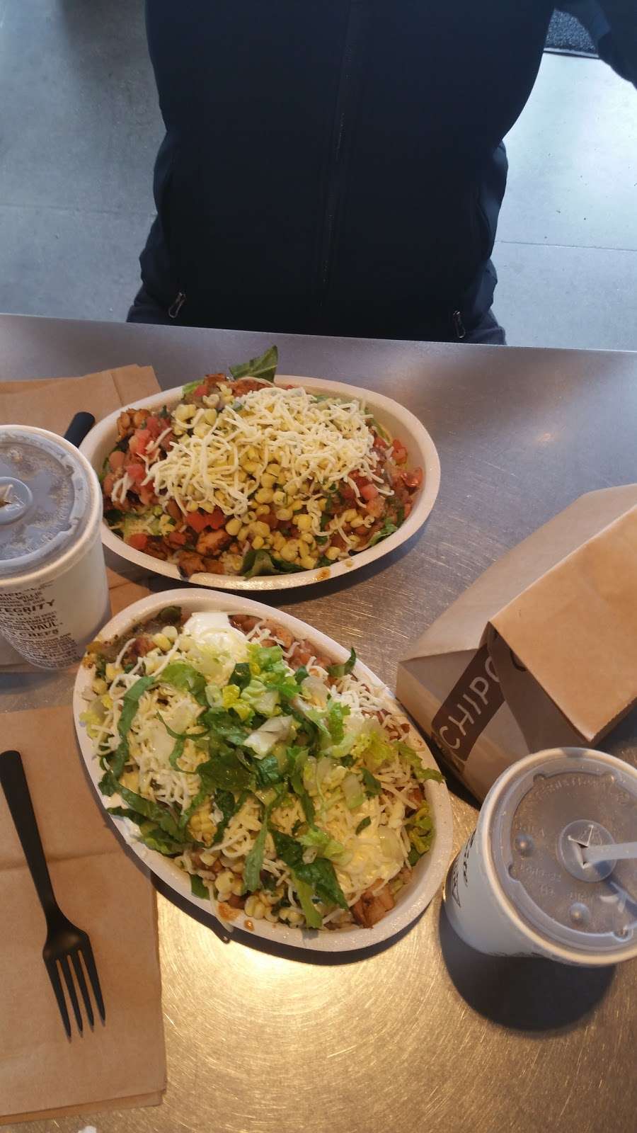 Chipotle Mexican Grill | 608 W Huntington Dr, Monrovia, CA 91016, USA | Phone: (626) 239-3033