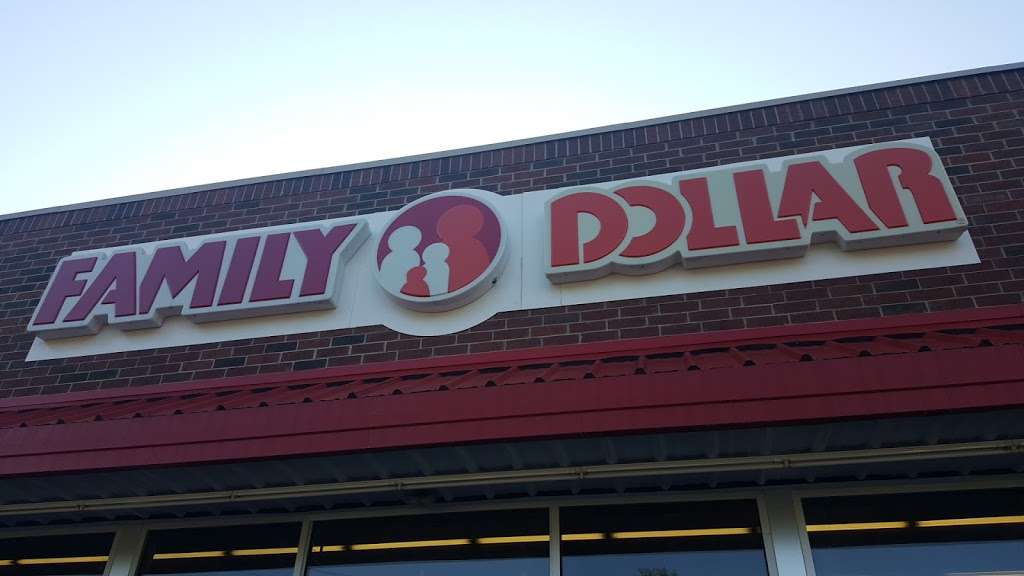 Family Dollar | 217 North Dobys Bridge Road, Fort Mill, SC 29715, USA | Phone: (803) 792-0879