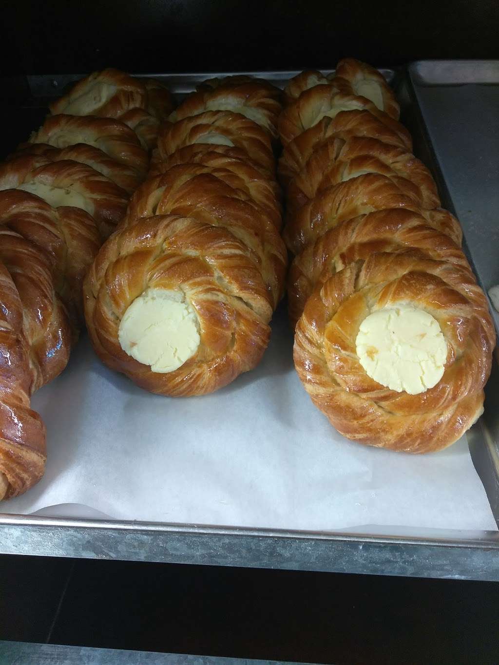 Panaderia Monarca | 1988 Wilcrest Dr, Houston, TX 77042 | Phone: (713) 781-1314