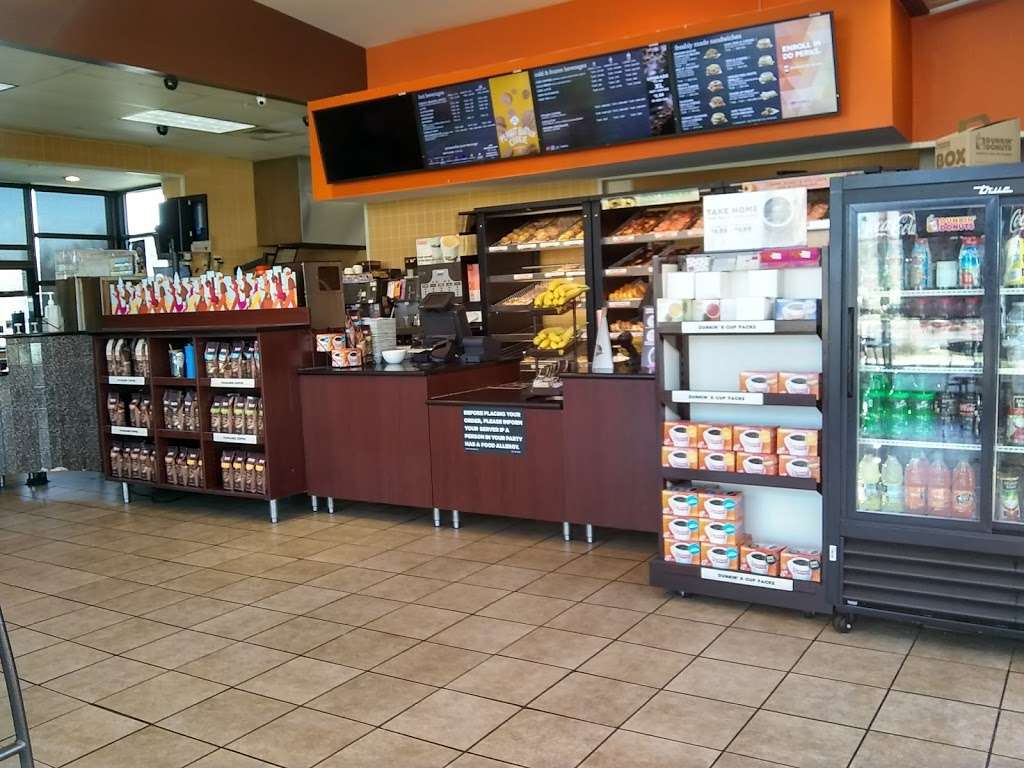 Dunkin Donuts | 1541 Hyde Park Rd, Essex, MD 21221, USA | Phone: (410) 780-3380