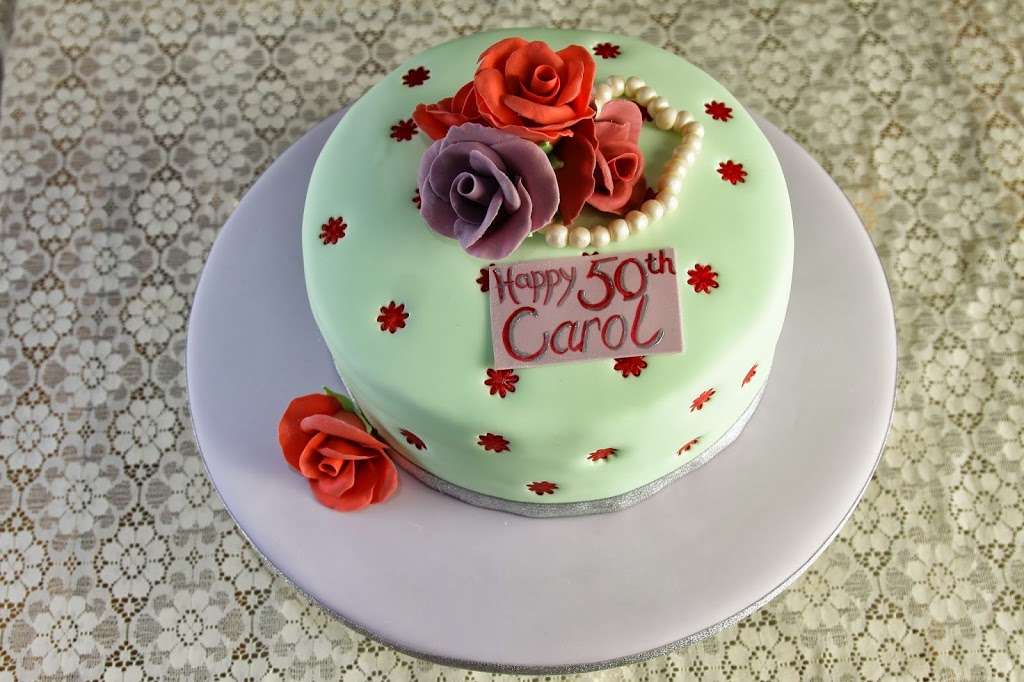 Cakewalk Creations | 35 Beacon Hill, Dormansland, Lingfield RH7 6RQ, UK | Phone: 07786 362335