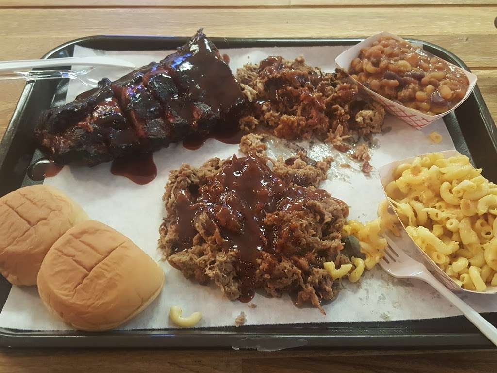 Holy Smokehouse BBQ | 3055 Black Gap Rd, Chambersburg, PA 17202, USA | Phone: (717) 261-1636