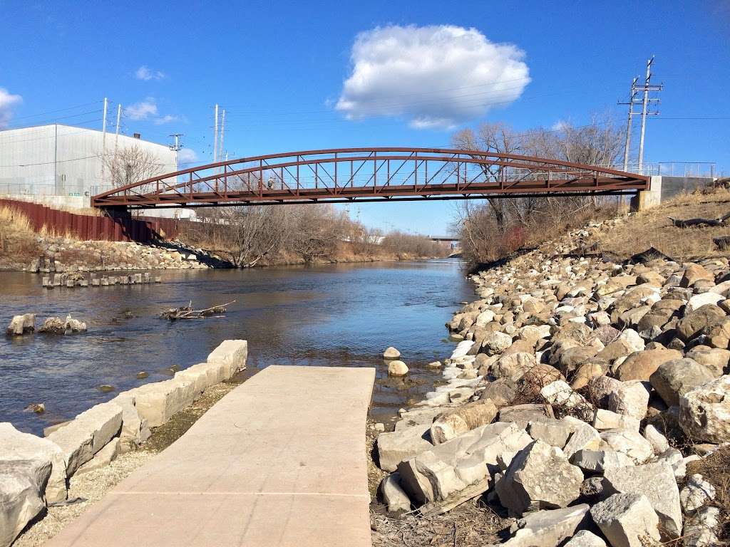 Three Bridges Park | 610 S 35th St, Milwaukee, WI 53215, USA | Phone: (414) 221-5508