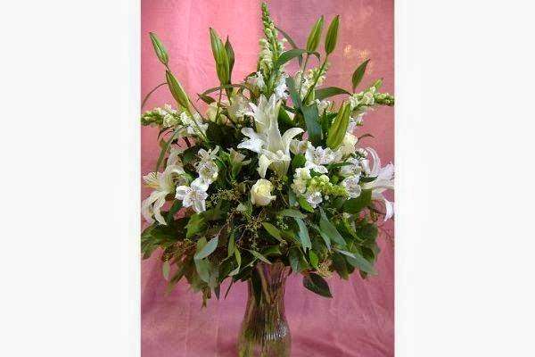 Flowers & Things | Raynham Center, MA 02768 | Phone: (508) 802-5283
