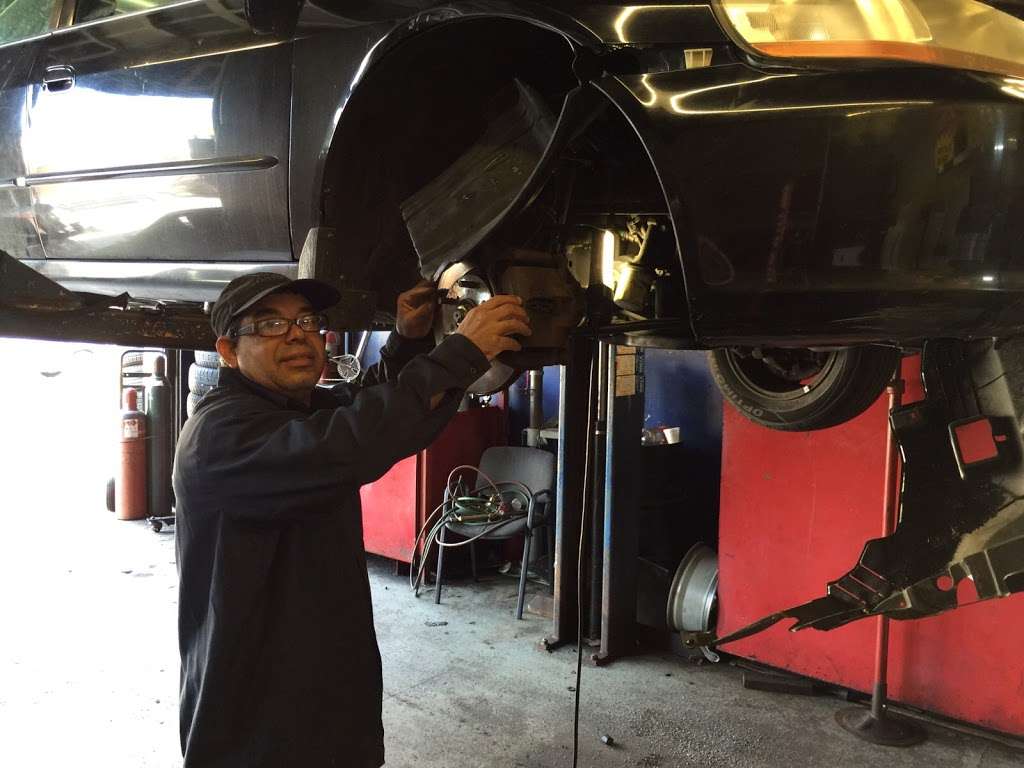 Emelys Tire Shop | 243 Howard St, Framingham, MA 01702, USA | Phone: (508) 309-4830