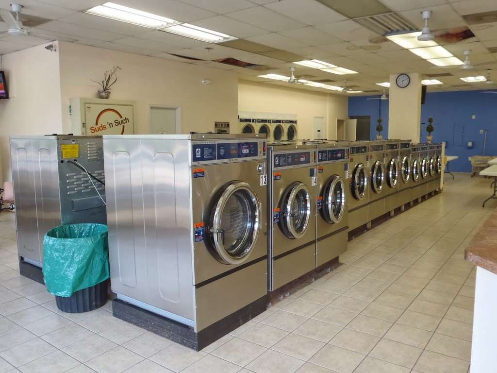 Mayo Laundromat | 827 Mayo Rd, Edgewater, MD 21037, USA | Phone: (410) 798-1511