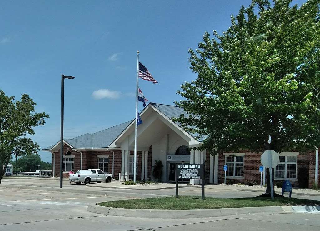 Nodaway Valley Bank | 4001 N Belt Hwy, St Joseph, MO 64506 | Phone: (816) 364-5678