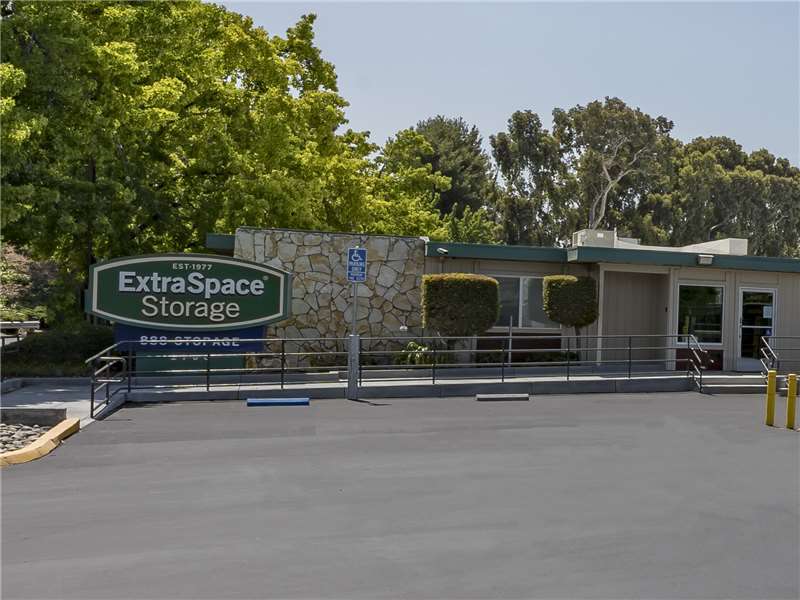 Extra Space Storage | 1700 De La Cruz Blvd, Santa Clara, CA 95050, USA | Phone: (408) 727-2744