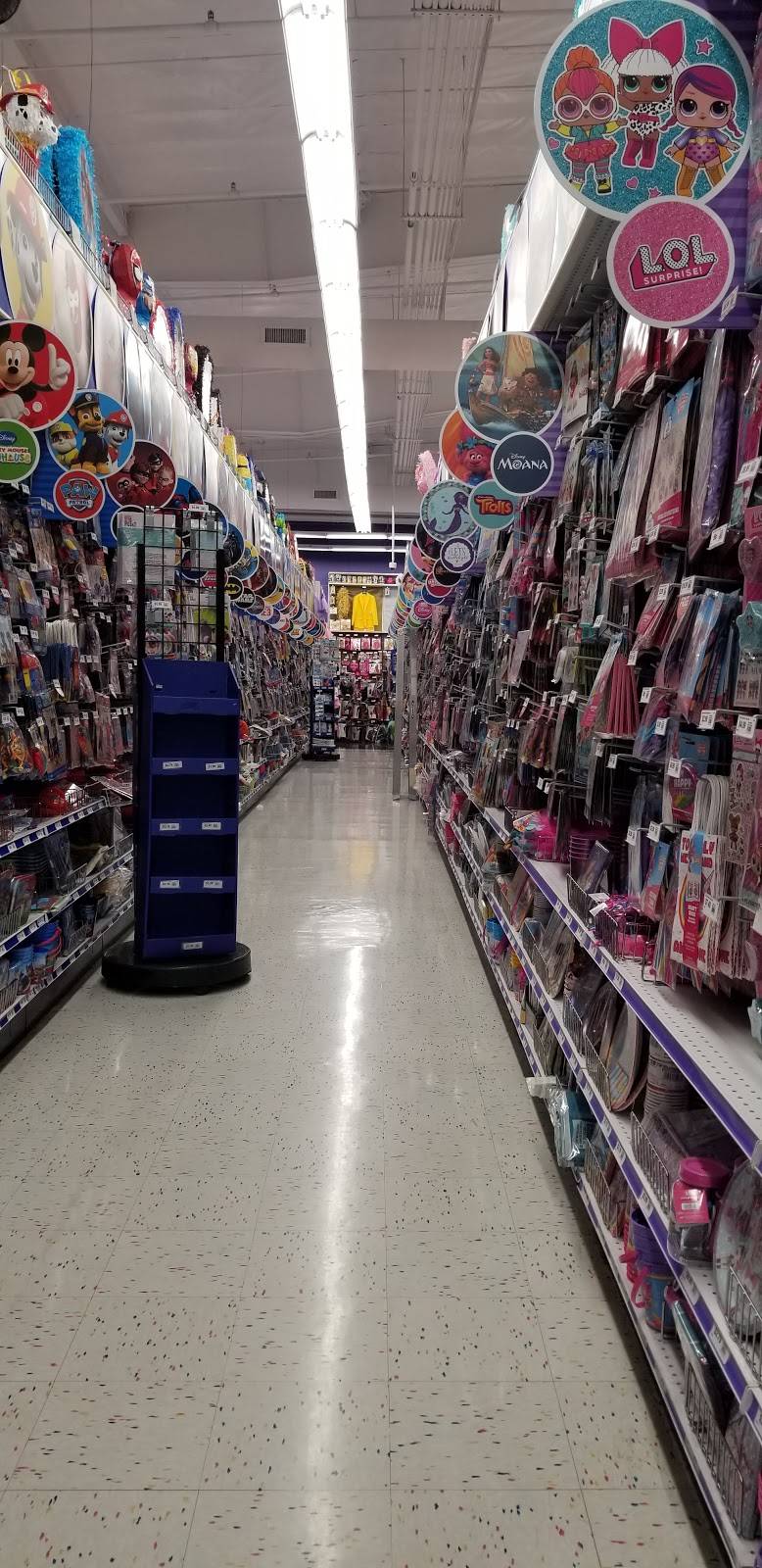 Party City | 2200 Harbor Blvd, Costa Mesa, CA 92627, USA | Phone: (949) 722-7053