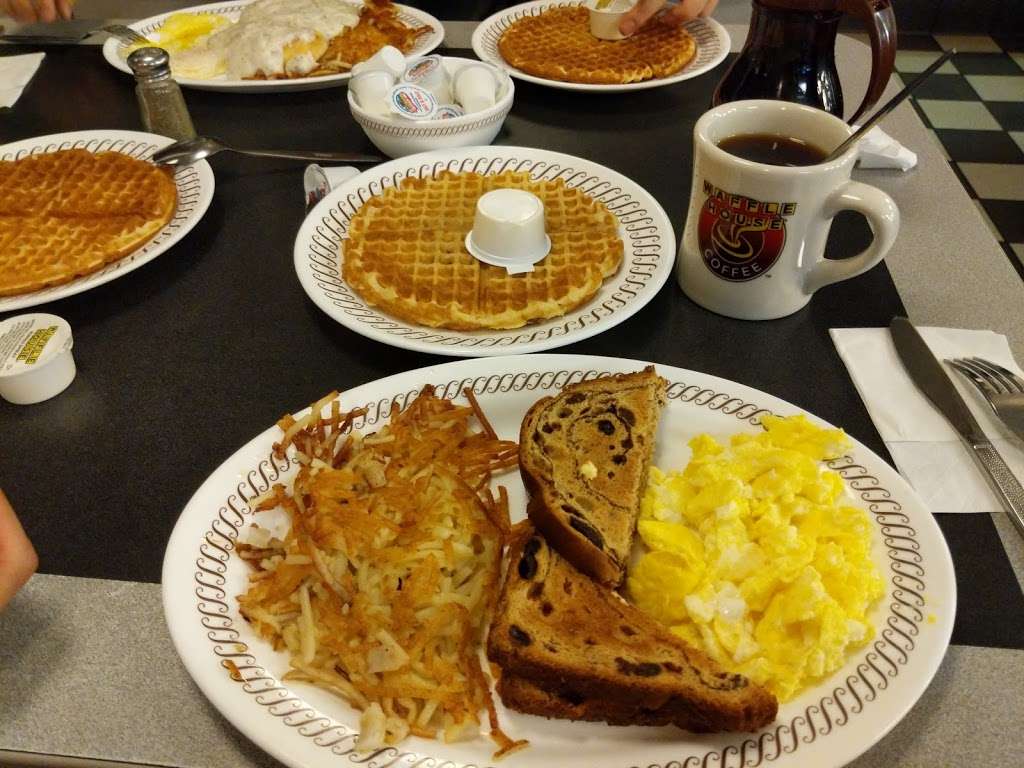 Waffle House | 2101 Cherry Ln, Bethlehem, PA 18015, USA | Phone: (610) 838-2592