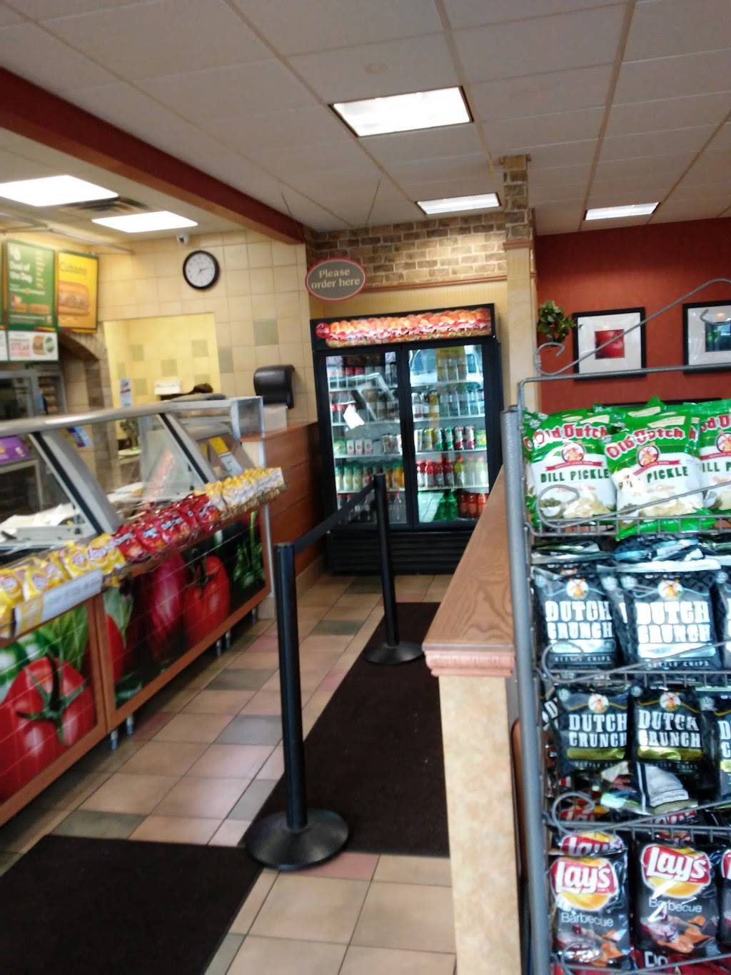 Subway | 376 White Bear Ave, St Paul, MN 55106, USA | Phone: (651) 735-2718