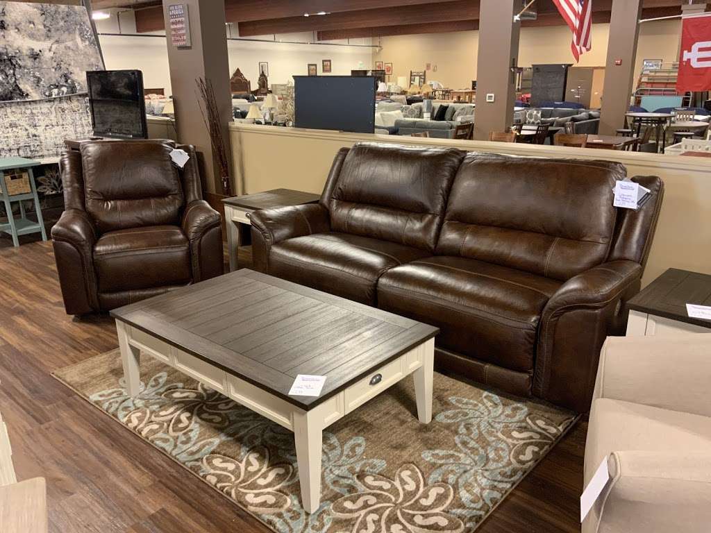 Furniture Exchange | 2634 N Walnut St, Bloomington, IN 47404, USA | Phone: (812) 334-1236