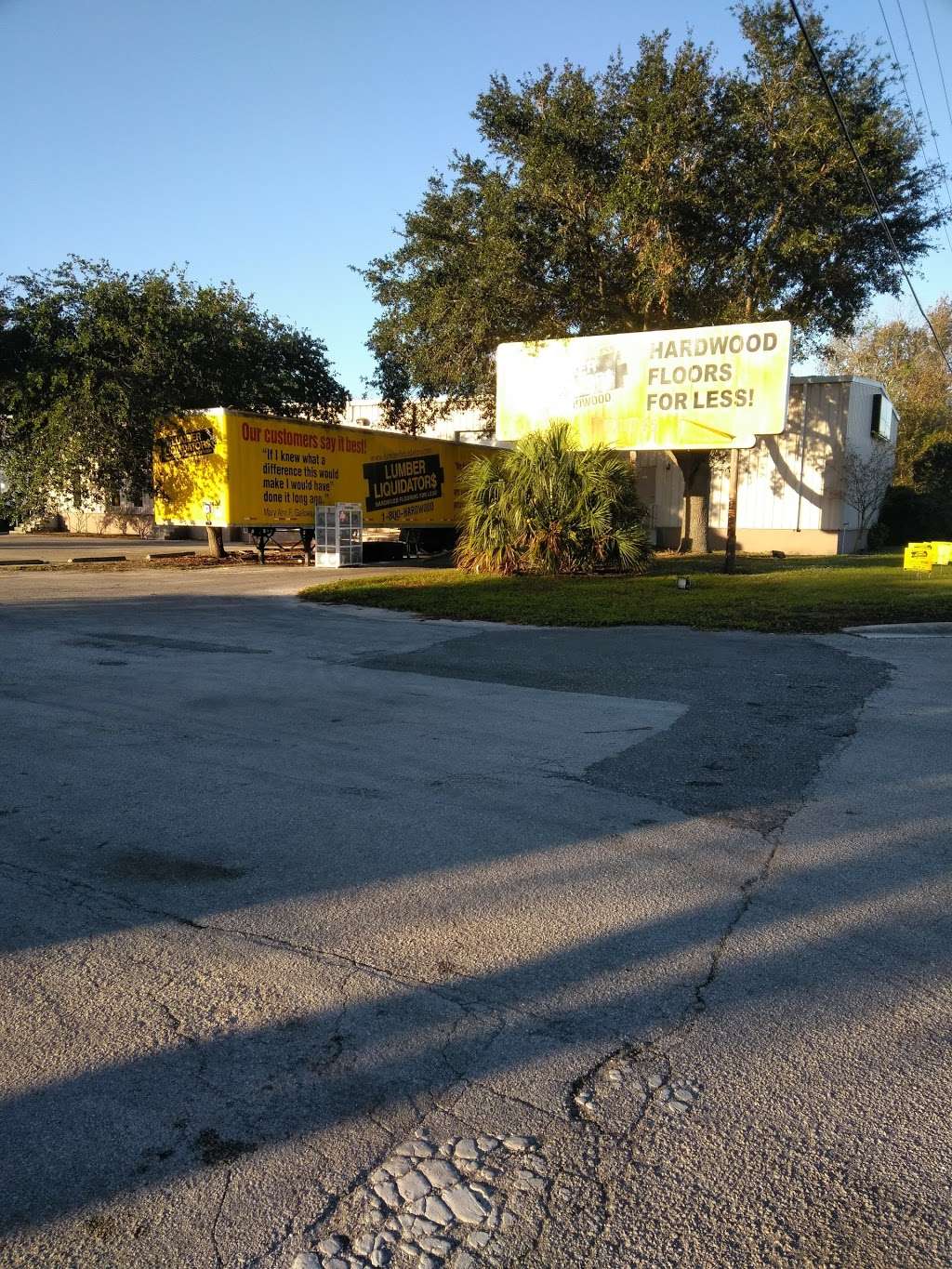 Lumber Liquidators Flooring | 4017 S Frontage Rd, Plant City, FL 33566, USA | Phone: (863) 808-1058