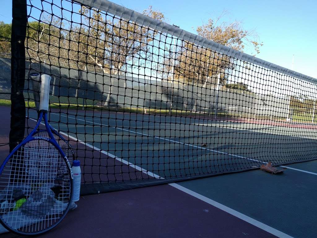 Moranda Park Tennis Complex | 200 Moranda Pkwy, Port Hueneme, CA 93041 | Phone: (805) 986-3587