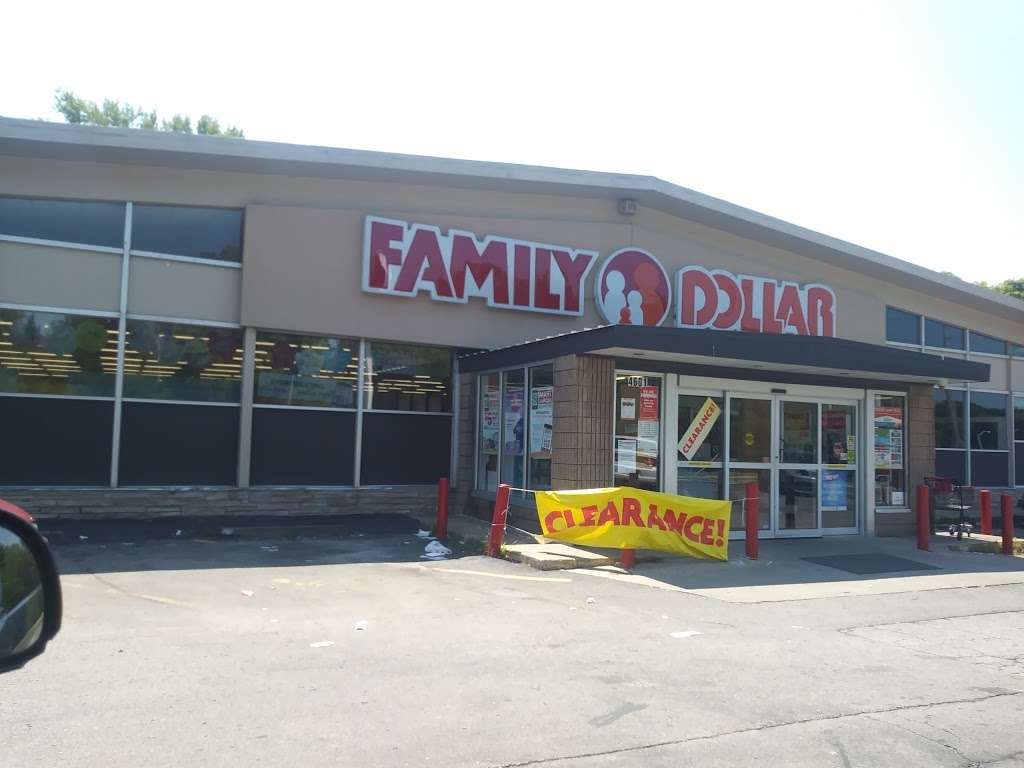 Family Dollar | 4601 Parallel Pkwy, Kansas City, KS 66104, USA | Phone: (913) 967-3569