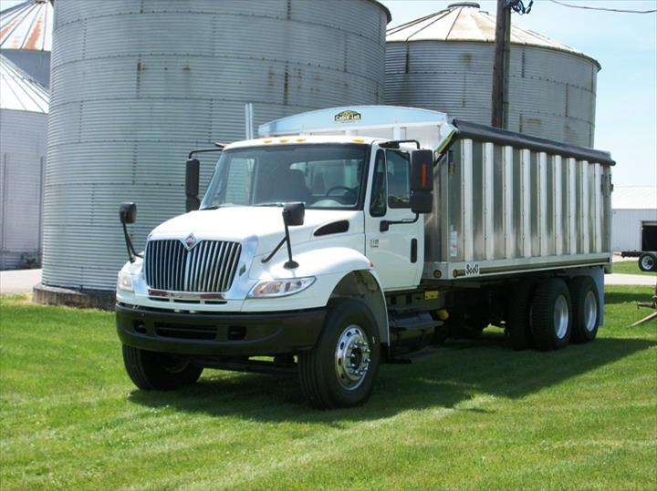 Newark Truck & Tractor | 4295 US-6, Morris, IL 60450, USA | Phone: (815) 942-5101