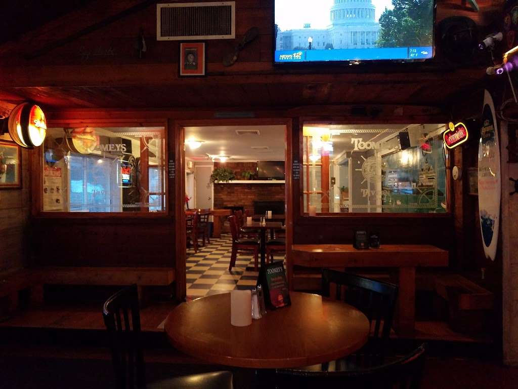 Toomeys Tavern | 251 S Ketcham Ave, Amityville, NY 11701, USA | Phone: (631) 264-0564