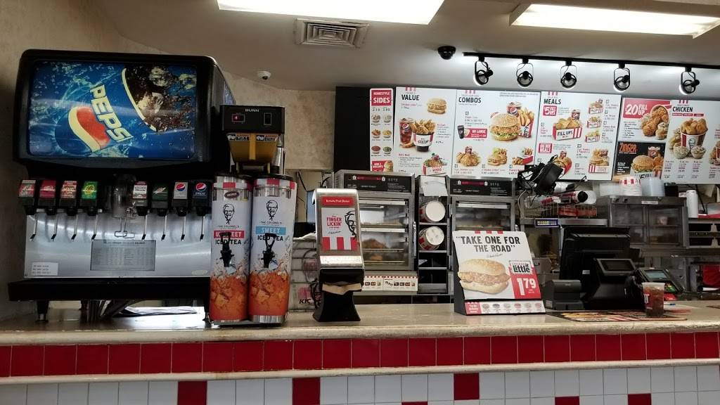 KFC | 1251 S Woodlawn St, Wichita, KS 67218, USA | Phone: (316) 618-3076