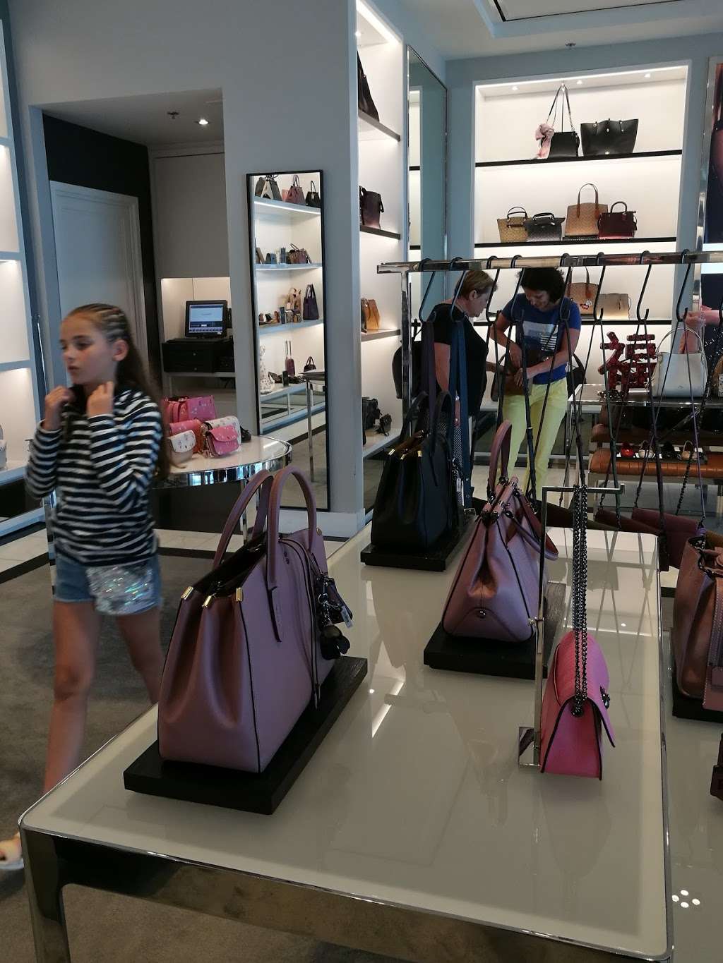 Coach | 2100 NW 42nd Ave, Miami, FL 33142, USA | Phone: (305) 869-4957