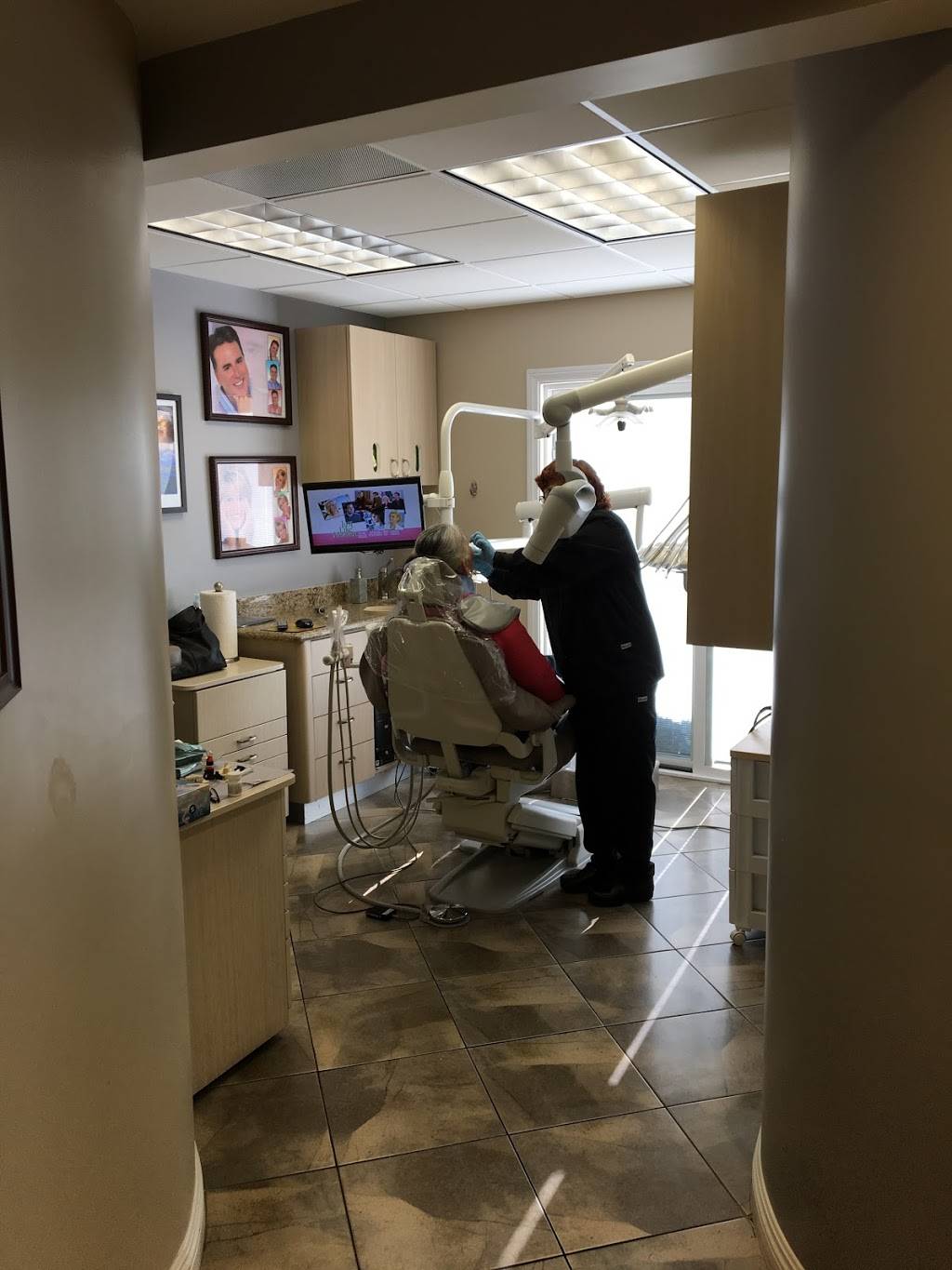 Tustin Dentist Specialist | 13420 Newport Ave suite d, Tustin, CA 92780, USA | Phone: (714) 838-3400