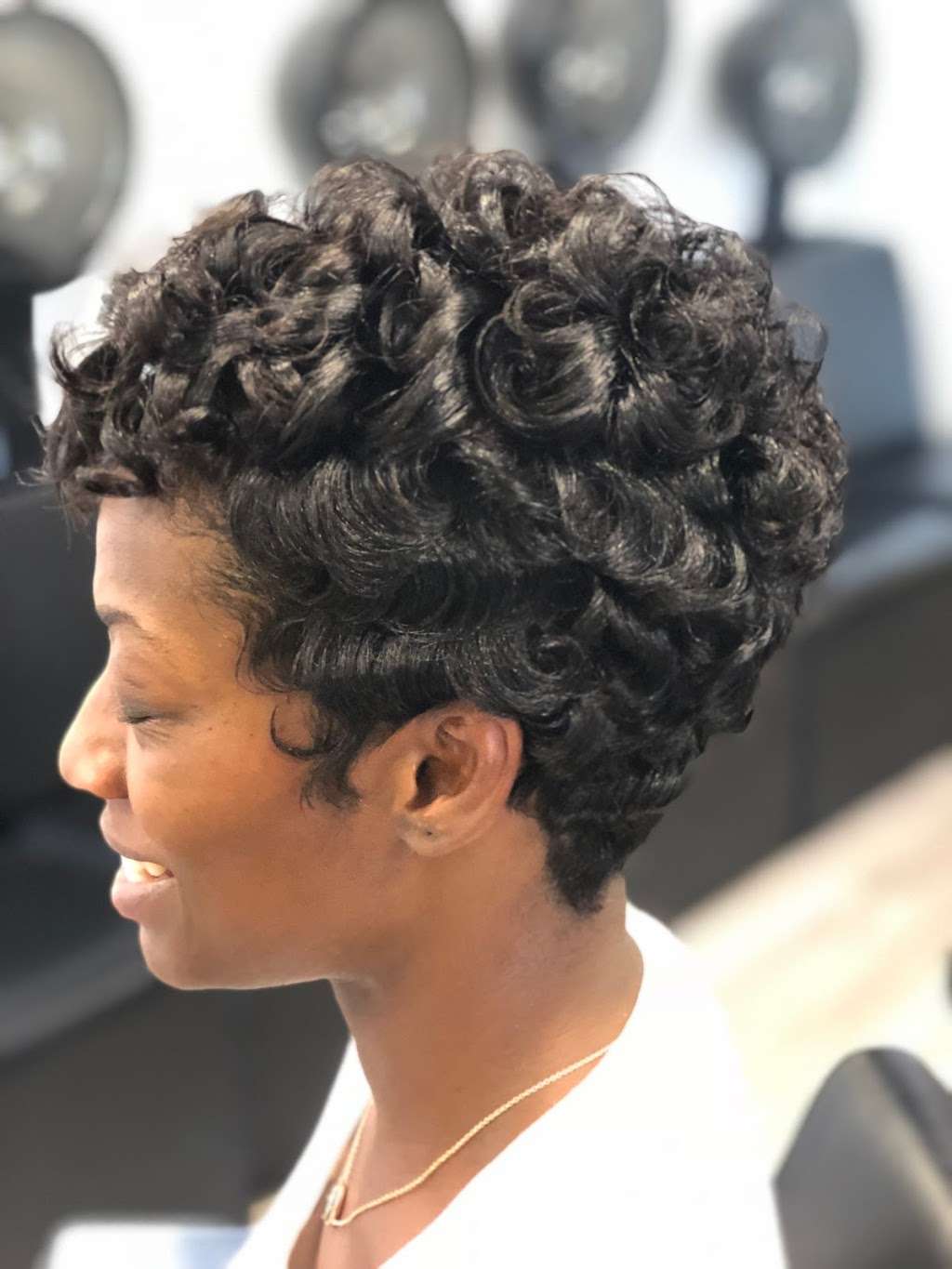 Sophie Rouse (hairstylist at Charlie’s Angels Beauty Bar) | Charlie’s Angels Beauty Bar, 1635 W Trade St, Charlotte, NC 28216, USA | Phone: (229) 343-0314