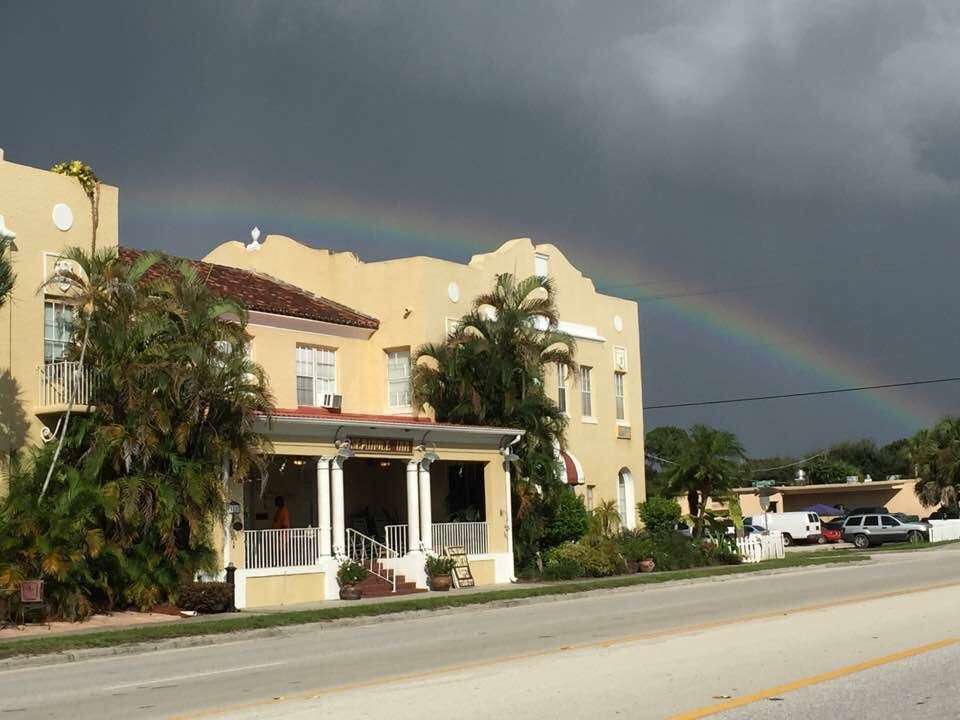 Seminole Inn | 15885 SW Warfield Blvd, Indiantown, FL 34956, USA | Phone: (772) 597-3777