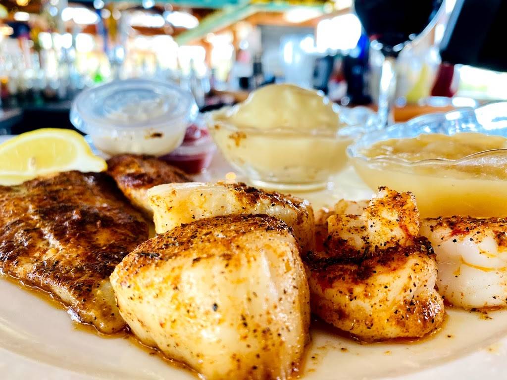 Billy’s Stone Crab | 1 Collany Rd, Tierra Verde, FL 33715, USA | Phone: (727) 866-2115