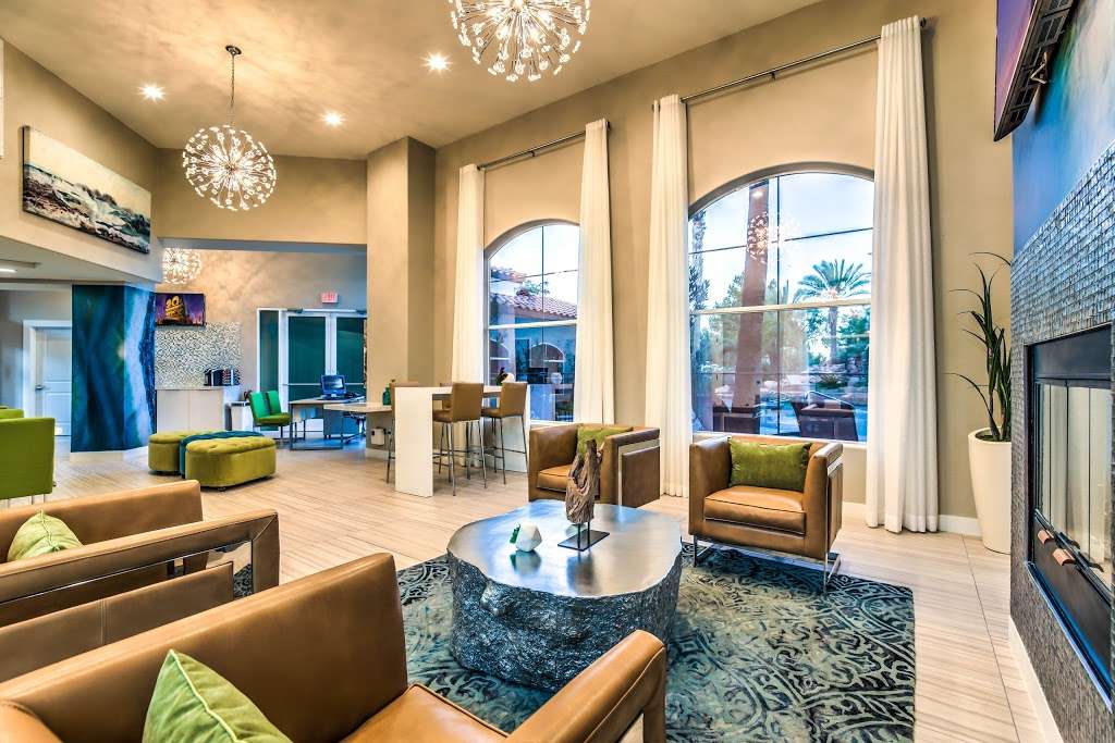 Parkway Townhomes | 2675 Windmill Pkwy, Henderson, NV 89074 | Phone: (702) 897-5033