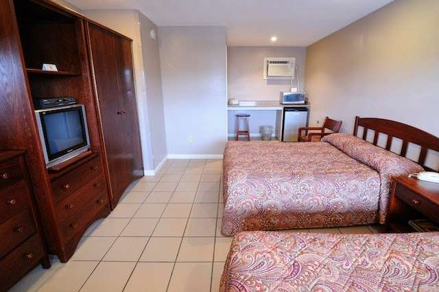 Starlight Motel & Luxury Suites | 1963 NJ-35, Toms River, NJ 08753, USA | Phone: (732) 793-4321