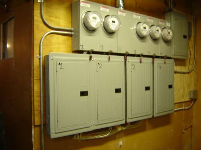 Reliable Resource Electrical Installations | 6 Merrill Ave, Amesbury, MA 01913, USA | Phone: (978) 815-3910