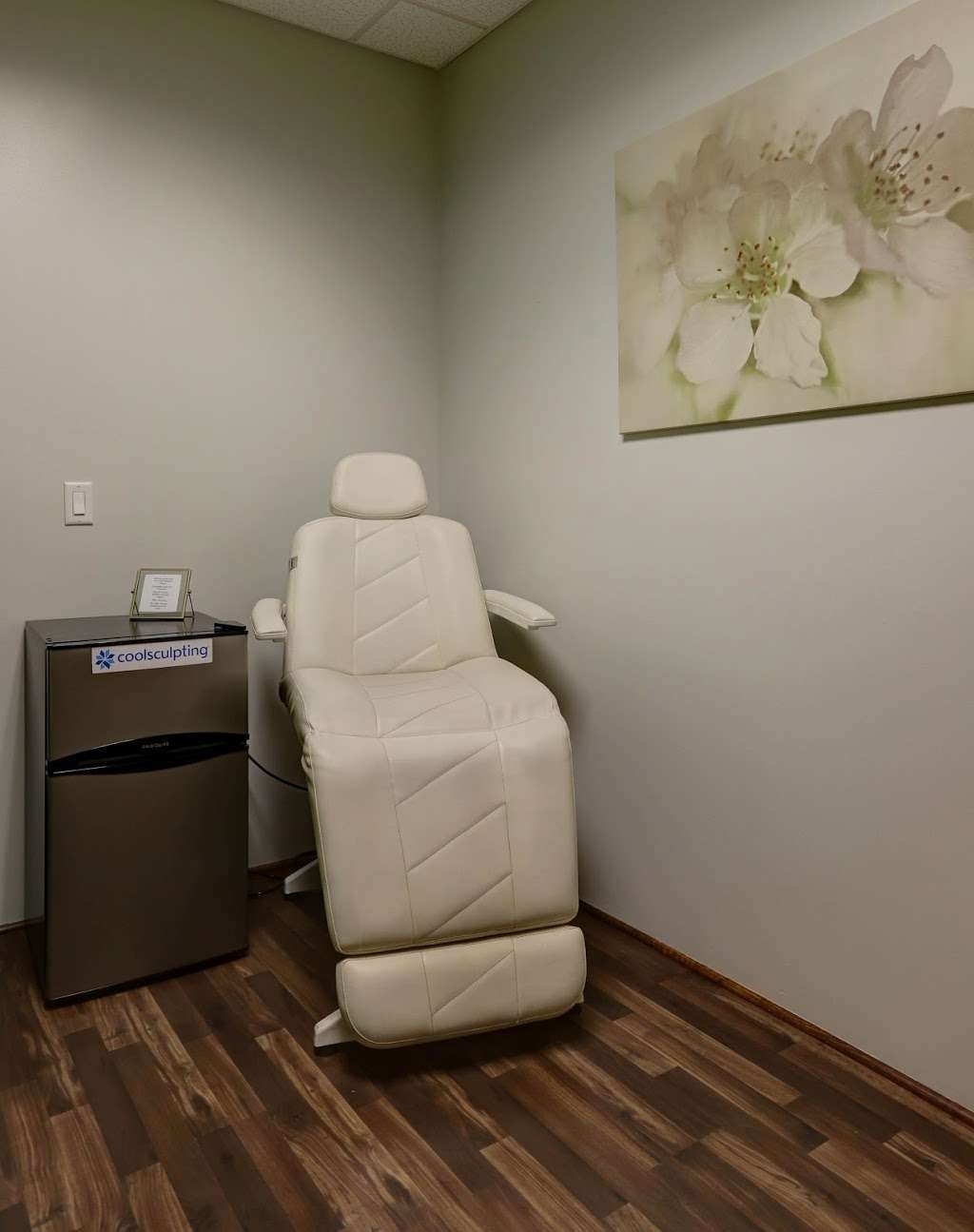 NEOS Med Spa Tempe | 9030 S McClintock Dr #104, Tempe, AZ 85284, USA | Phone: (480) 425-7662