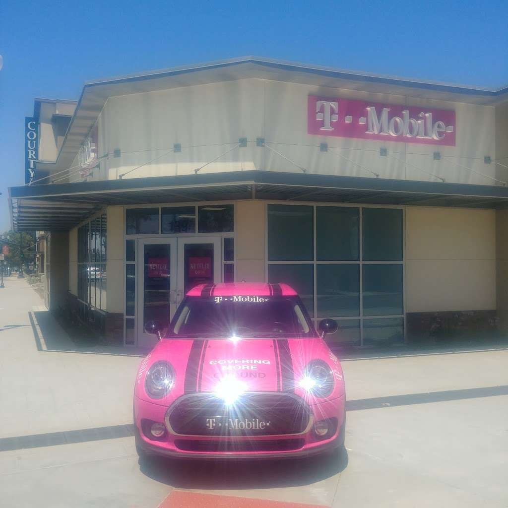 T-Mobile | 139 N Magnolia Ave, El Cajon, CA 92020, USA | Phone: (619) 334-8858